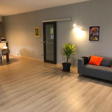 Apartamento "La Bella Della Cappuccina" Casa Con Parcheggio Interno Gratuito Domodossola Exterior foto