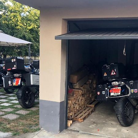 Apartamento "La Bella Della Cappuccina" Casa Con Parcheggio Interno Gratuito Domodossola Exterior foto