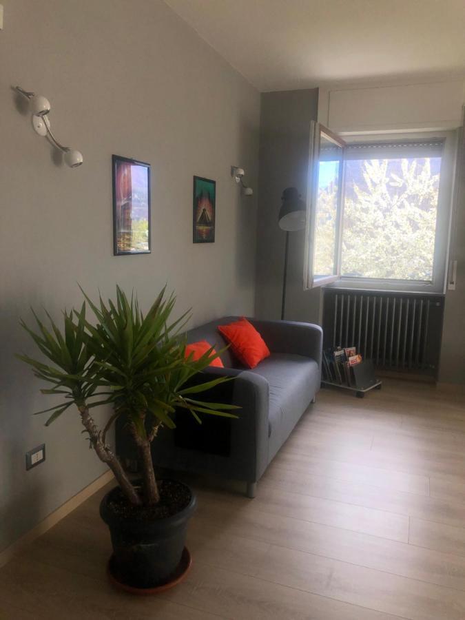 Apartamento "La Bella Della Cappuccina" Casa Con Parcheggio Interno Gratuito Domodossola Exterior foto