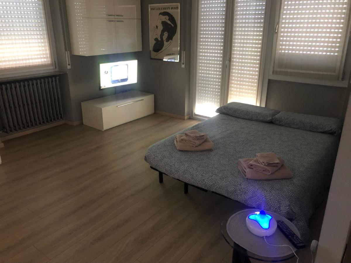 Apartamento "La Bella Della Cappuccina" Casa Con Parcheggio Interno Gratuito Domodossola Exterior foto